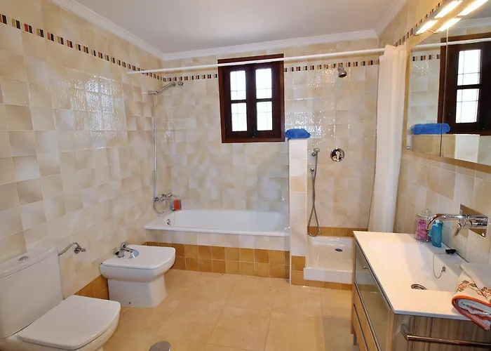 Villa El Crucero With Pool And Jacuzzi Spainsunrentals 1035