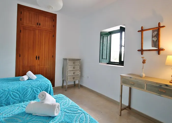 El Crucero With Pool And Jacuzzi Spainsunrentals 1035